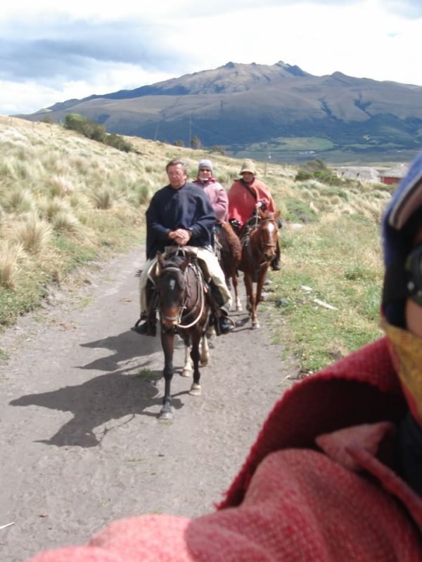 horseback-riding-cotopaxi-highlands